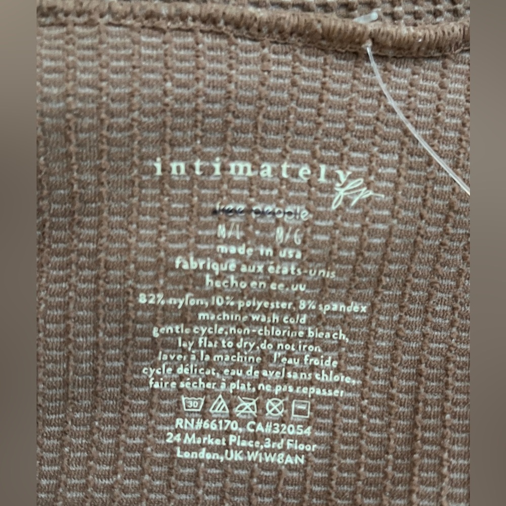 🆕 Free People Clean Slate layering top in brown size M/L - Picture 10 of 11